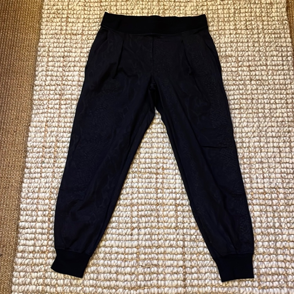 Lululemon joggers